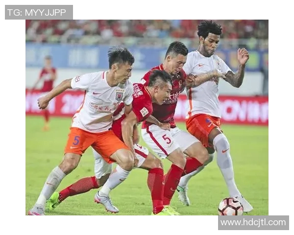 2017年鲁能与恒大巅峰对决回顾:激情四溢的足球盛宴与历史瞬间 2017年鲁能与恒大巅峰对决回顾:激情四溢的足球盛宴与历史瞬间