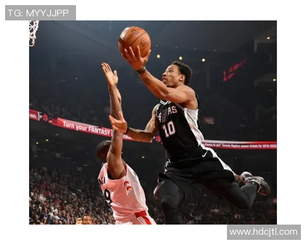 德罗赞领衔马刺对决快船展现全能球技与团队配合的精彩较量