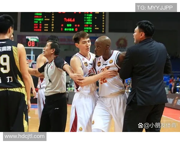 方硕的篮球之路：从青涩新秀到CBA明星球员的成长历程与心路历程