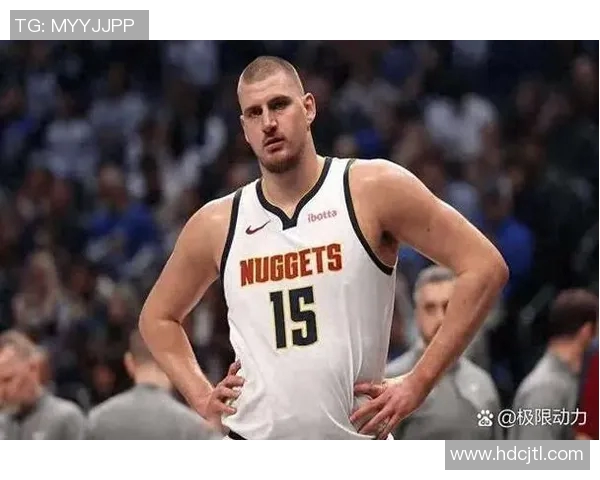 扎克拉文如何在NBA赛场上展现个人魅力与团队合作的完美结合